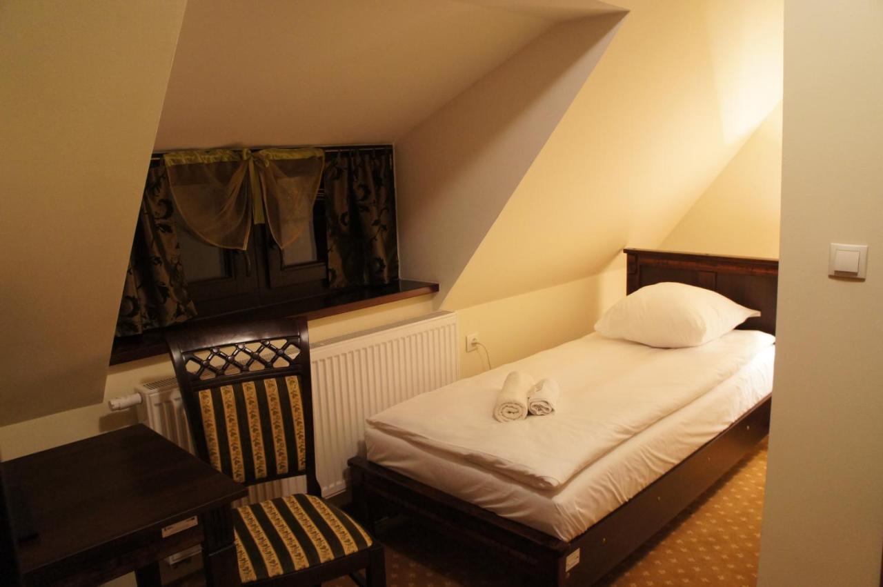 Dworska Elektrownia Otel Kędzierzyn-Koźle Dış mekan fotoğraf